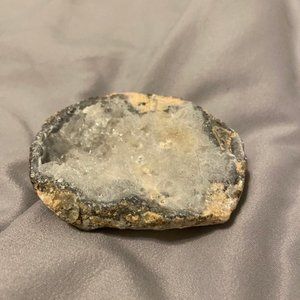 Incense holder from crystals